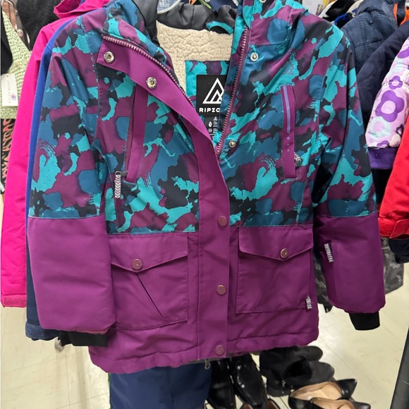 Pink Winter Jacket with Patterned Design - Picture 3 of 3